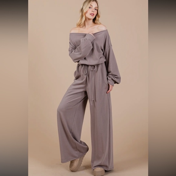ShopEvelynne Pants - RESTOCKED Solid Long Sleeve Thick Elastic Waist Jumpsuit
